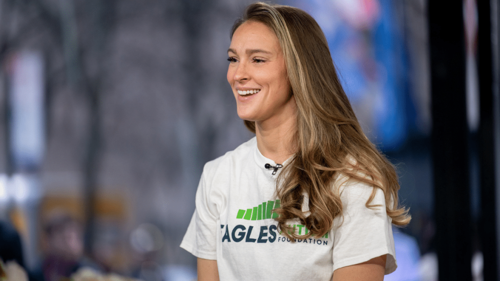 Kylie Kelce dog death Jason Kelce Travis Kelce